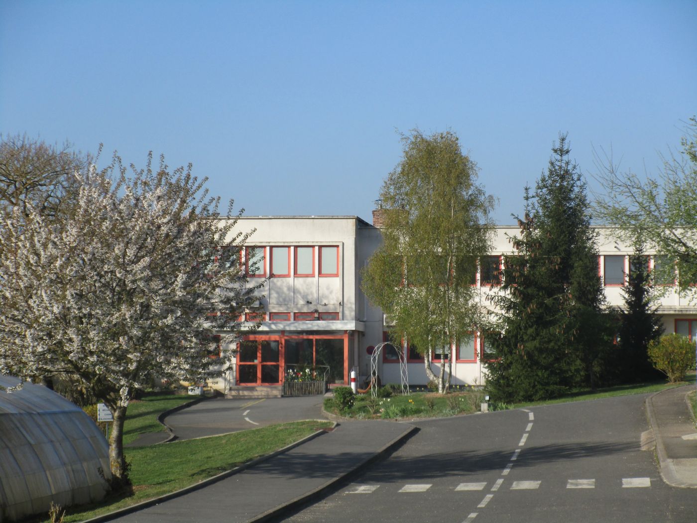 ESAT PAUL BESSON (ESAT), 91150 &Eacute;tampes (Essonne)